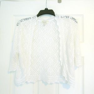 White lace design short cardigan